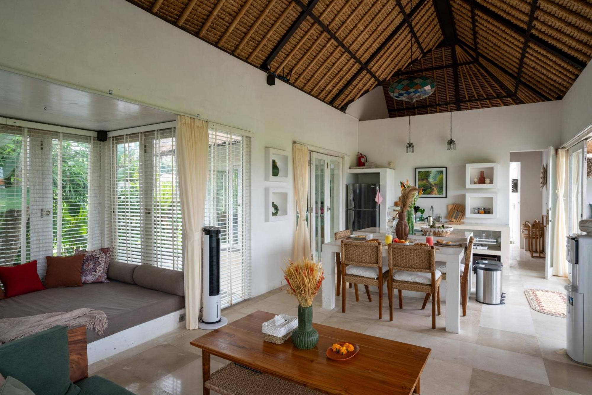 Fall In With Rose Moon Villa Ubud